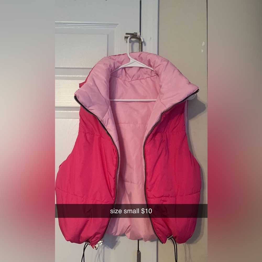 this is a reversible pink vest!